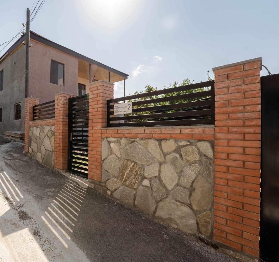 Guest House Gold Telavi Bagian luar foto