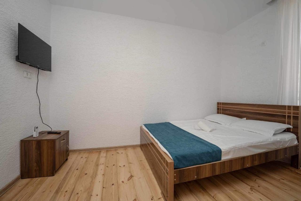 Guest House Gold Telavi Bagian luar foto
